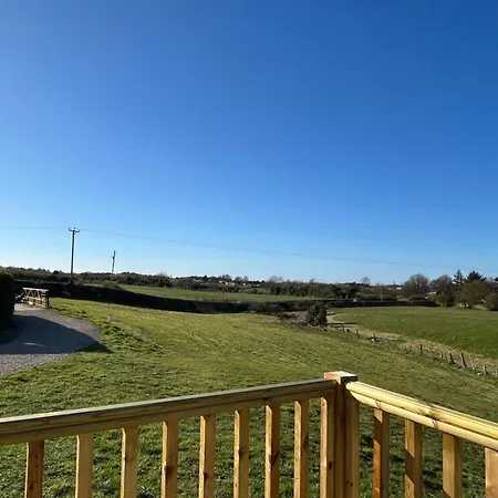 Fernlea Luxury Shepherds Hut - Sleeps 2 & Hot Tub Holiday home Saltburn-by-the-Sea