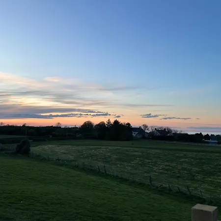Holiday home Fernlea Luxury Shepherds Hut - Sleeps 2 & Hot Tub *